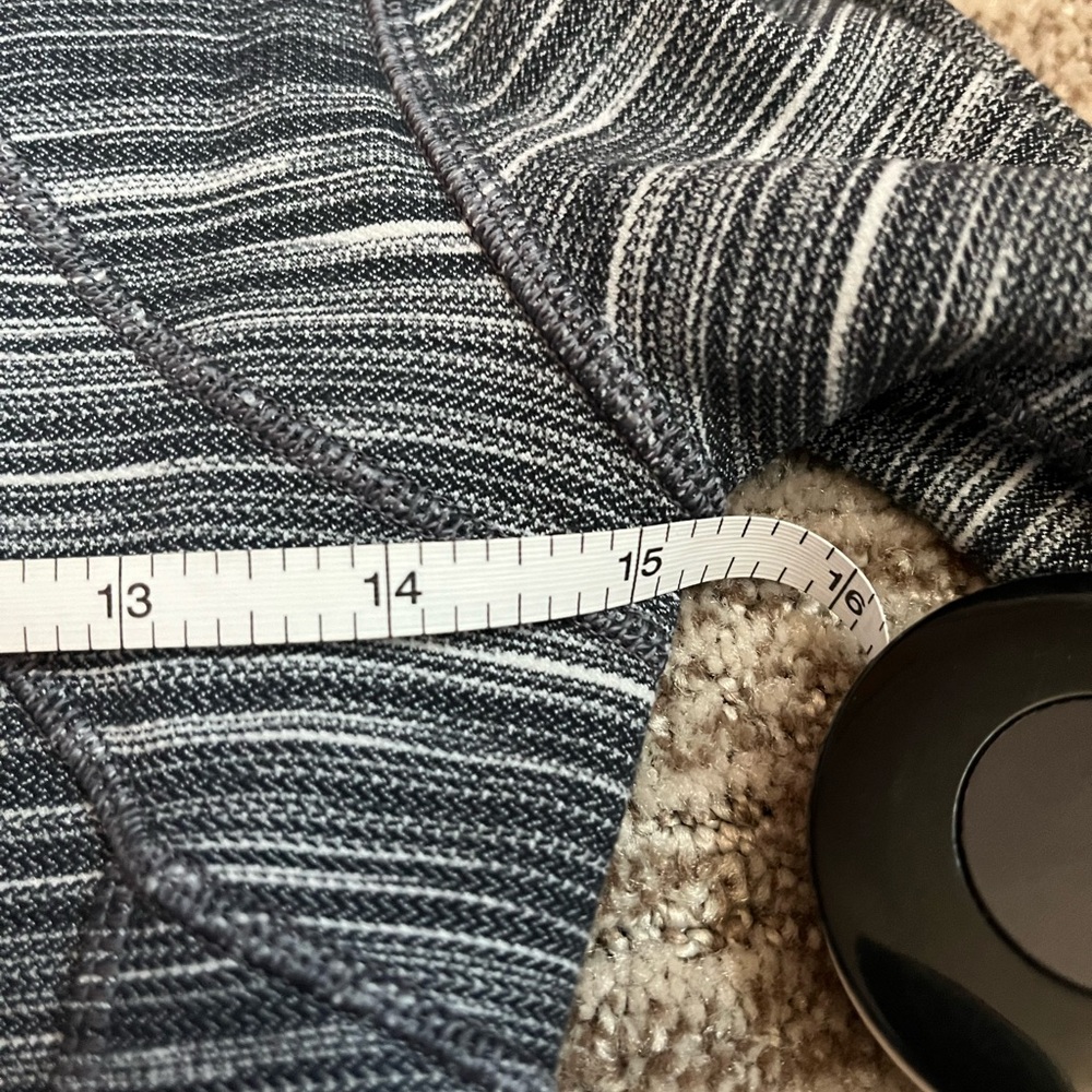 Lululemon Define Jacket - Picture 9 of 9